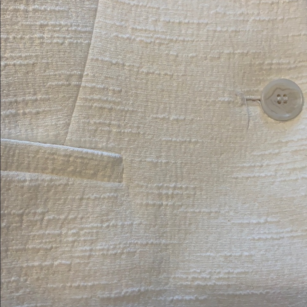 Cream fitted jacket - Picture 3 of 3